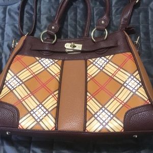Medium size plaid 👜